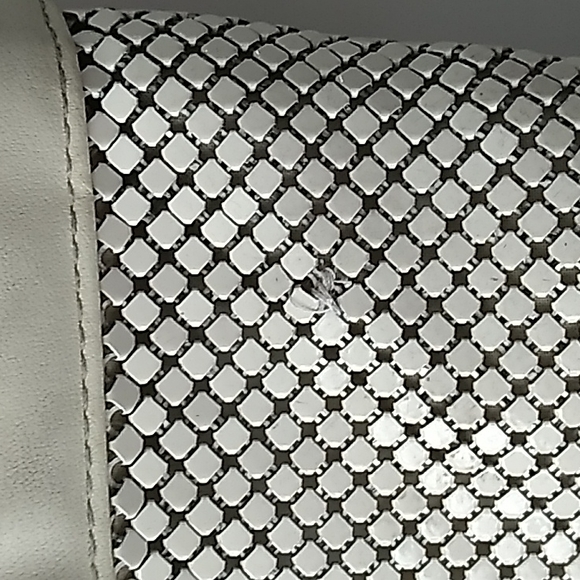 Whiting & Davis vintage metal mesh off-white crossbody purse bag - Picture 3 of 15